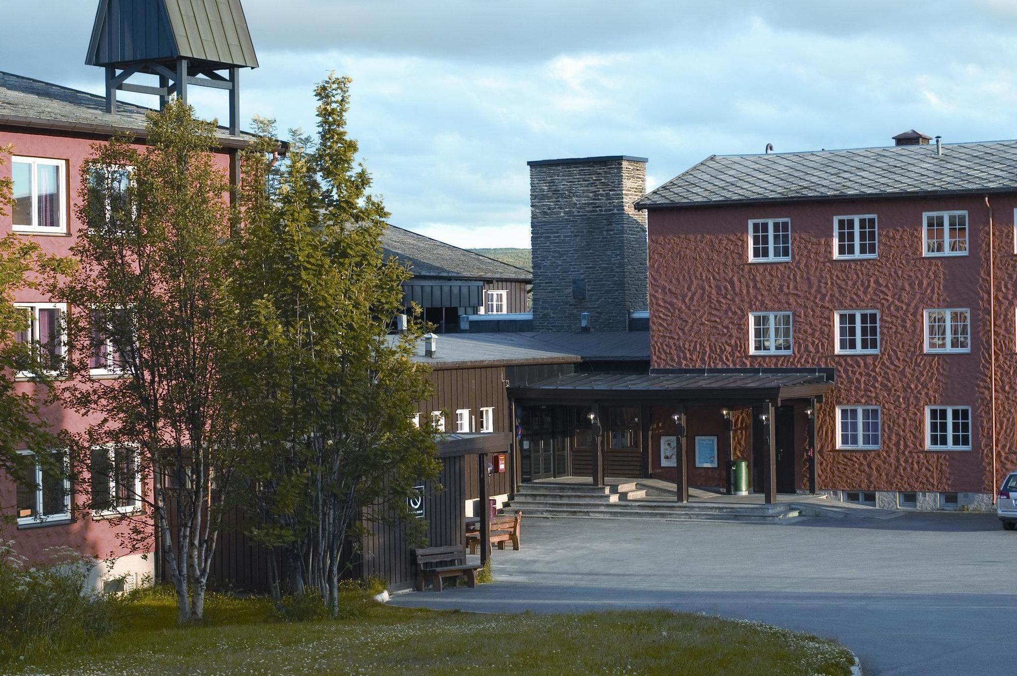 Roros Hotell - Bad & Velvaere Esterno foto